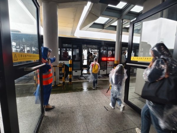 牛点策略 台风“竹节草”登陆，东航全力做好旅客服务保障